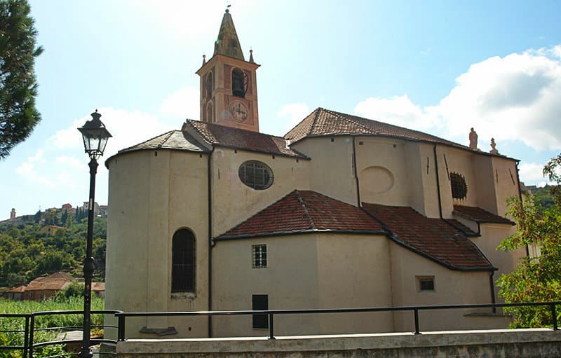 Eine Kirche in Diano San Pietro, Ligurien