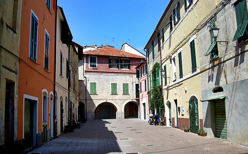 Ein alter Platz in San Bartolomeo al Mare