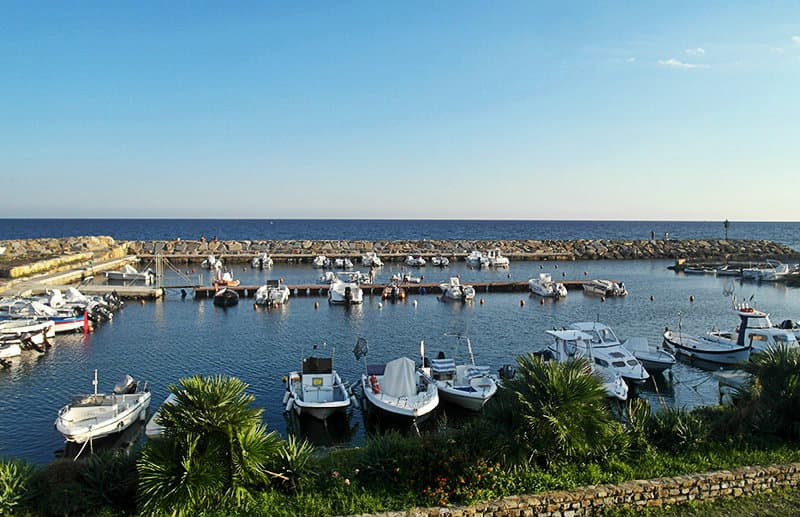 Der sch&ouml;ne Hafen von Santo Stefano al Mare