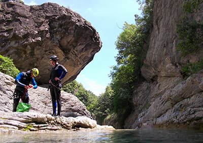 Canyoning in Ligurien - erleben Sie wilde Fahrten und entdecken Sie schöne Wasserfälle