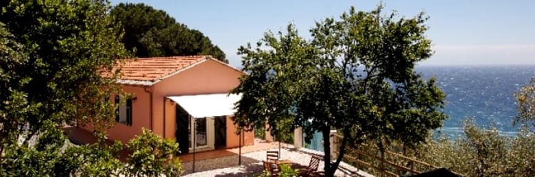 Alleinstehendes Ferienhaus Villino Capo Berta direkt am Meer in Ligurien