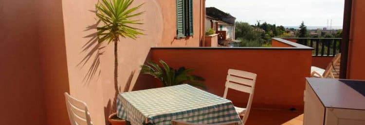 Charmante Ferienwohnung von privat in Ligurien mit schöner Terrasse und Meerblick 