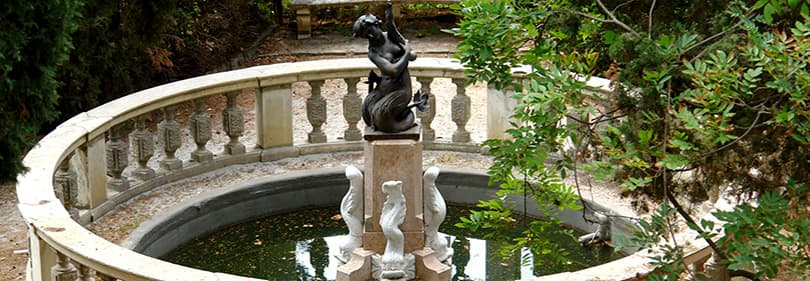 Ein Springbrunnen in den Gärten Hanbury