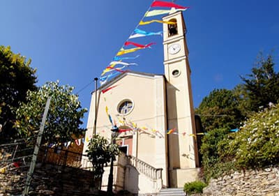 Kirchenstile, die Sie in Ligurien finden und eine Liste von Kirchen