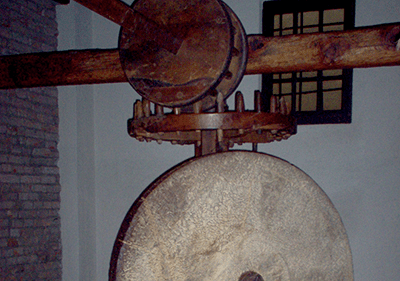 Olivenpresse in Museo dell'Olivo, Imperia