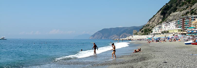 Strand in Moneglia, Ligurien